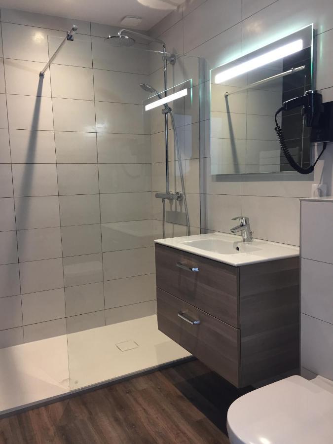 Apartamento Nuit Sur Le Pont 4 Landerneau Exterior foto